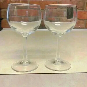 Cristal D’Arques Durand Grand Noblesse Wine Glasses..2 Vintage